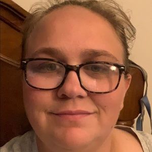 Meet your Posher, Liz